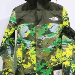 The North Face Boys' Resolve Reflective Rain Jacket- Size Small